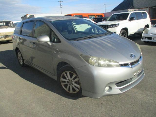 2011 Toyota WISH 1.8S — Photo 1