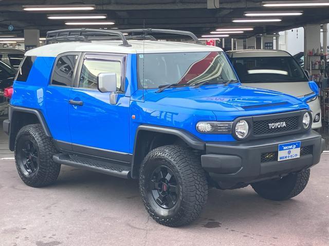 2012 Toyota FJCruiser Color Package Lift-up TRD 16-inch Alloy Wheels TRD Muffler Hitch Member
