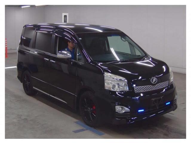 2013 Toyota Voxy ZS Kirameki Z