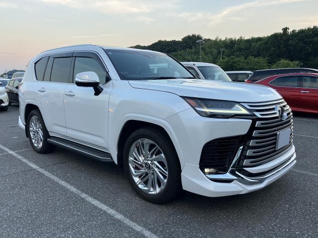 2022 LX LX600 *4WD* Cold Weather Spec Modellista Aero Moonroof Rear Enter Mark Levinson — Photo 1