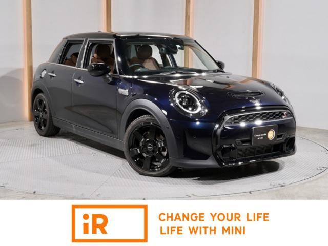 2023 BMW_Mini BMW Mini 5HB Cooper SD Premium+ Package Classic Trim