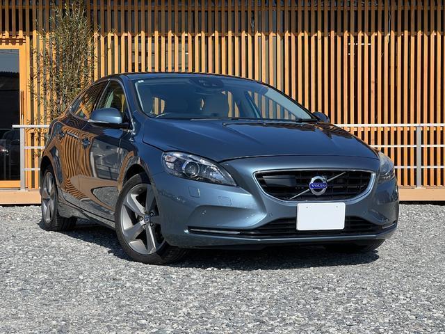 2014 VOLVO V40 T4