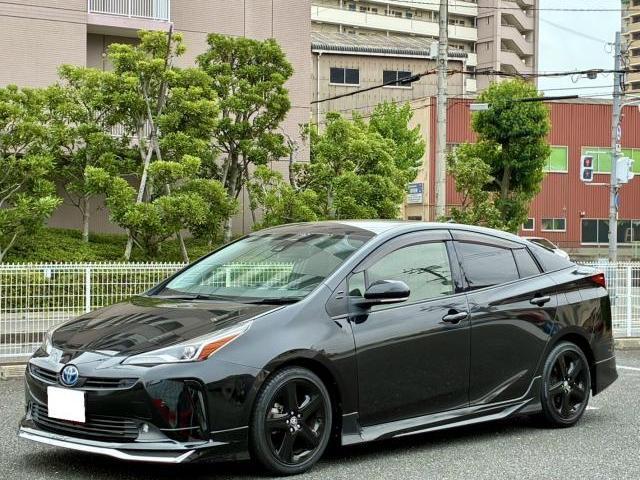 2022 Toyota Prius S Touring Selection Black Edition