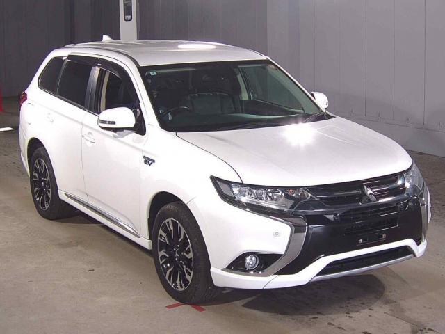 2016 MITSUBISHI Outlander PHEV G Safety Package