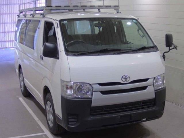 2017 Toyota HIACE VAN DX 4WD