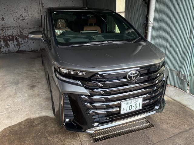 2026 Toyota Vellfire Z Premia