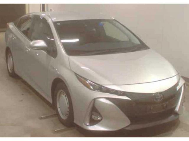 2021 Toyota Prius PHEV S Navi Package