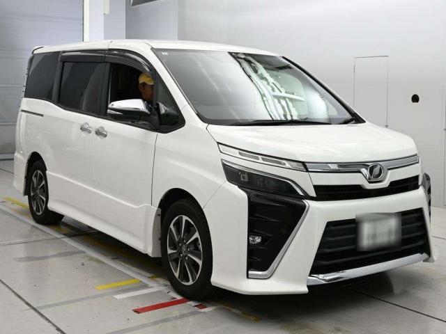 2018 Toyota Voxy ZS Kirameki