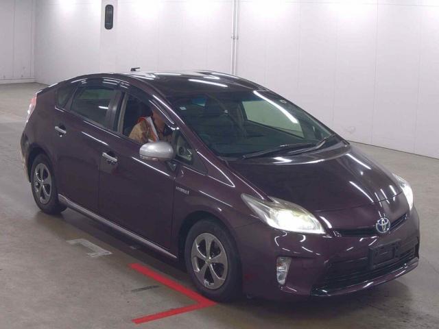 2013 Toyota Prius S My Coupe