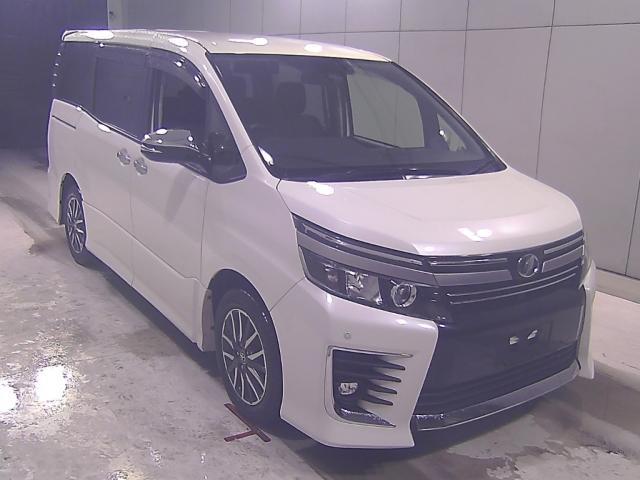 2017 Toyota VOXY ZS Kirameki? 7 Seater