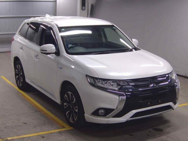 2015 MITSUBISHI Outlander PHEV G Premium Package
