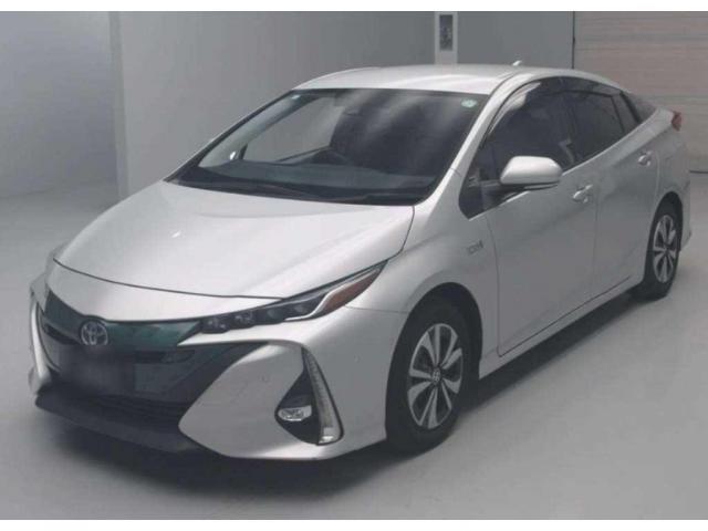 2019 Toyota Prius PHEV S Navi Package Safety Plus