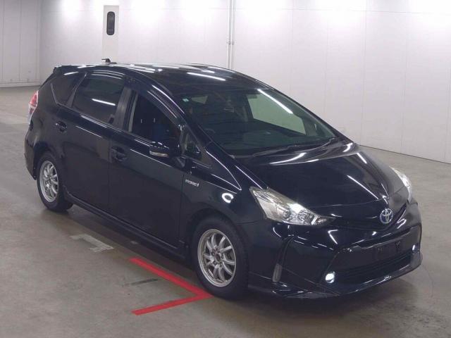 2014 Toyota PRIUS ALPHA S