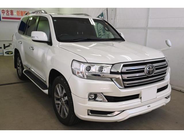 2020 Toyota LandCruiser ZX Modellista Aero/Muffler Rear Seat Entertainment
