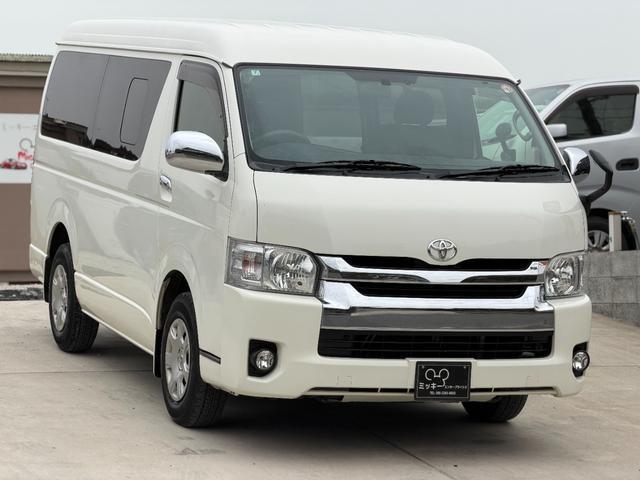 2014 Toyota Hiace Wagon GL — Photo 1