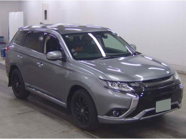 2018 MITSUBISHI Outlander PHEV G Navigation Package 4WD