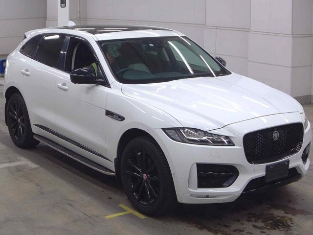 2017 Jaguar F Pace R-Sport