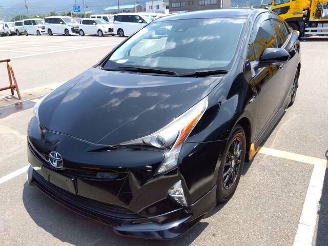 2016 Toyota Prius A — Photo 1