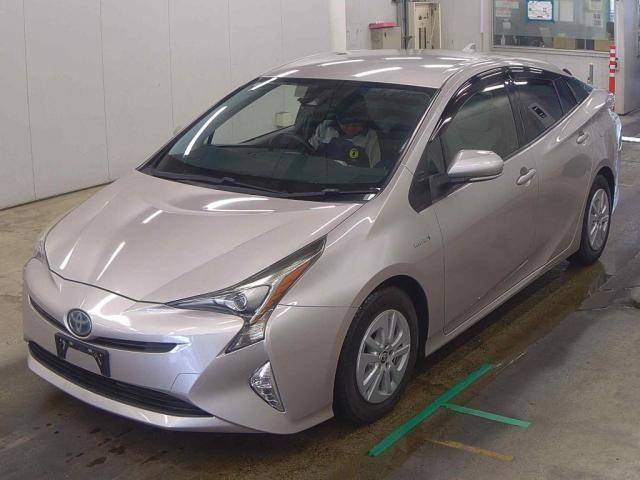 2016 Toyota Prius S — Photo 1