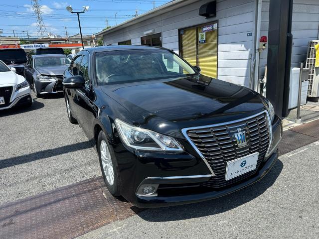 2013 Toyota Crown Hybrid Royal Saloon G