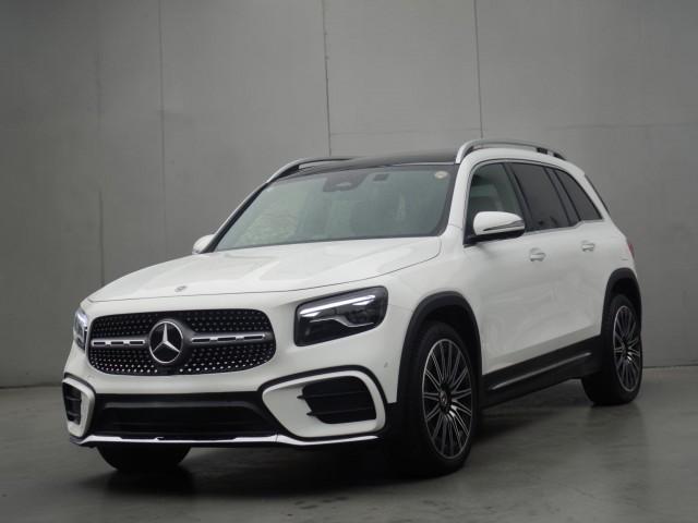 2025 MercedesBenz Benz GLB Class GLB200d 4MATIC AMG Line Package — Photo 1