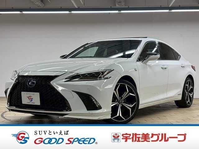 2019 ES ES300h “F SPORT” — Photo 1