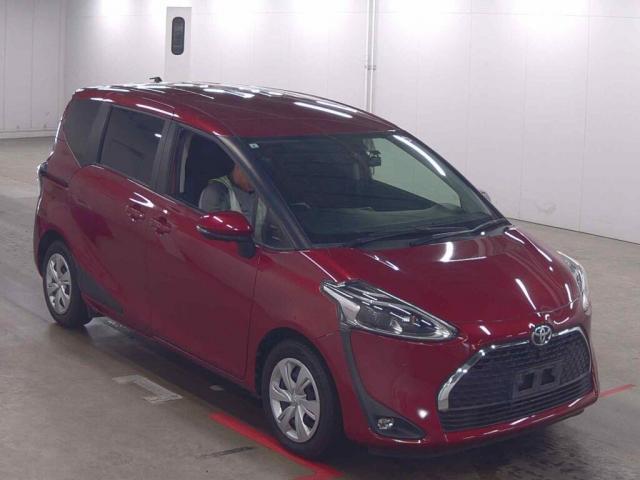 2020 Toyota Sienta Fun Base G — Photo 1