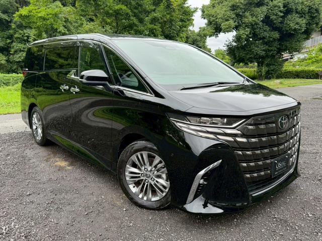 2025 Toyota Alphard Z — Photo 1
