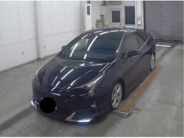 2018 Toyota Prius S Touring Selection — Photo 1