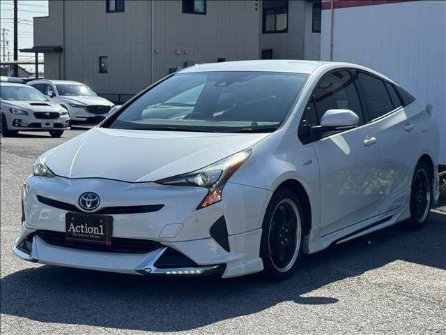 2016 Toyota Prius S — Photo 1