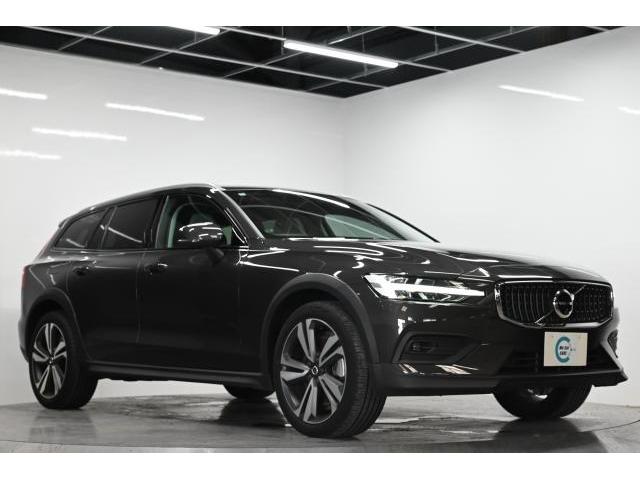 2024 VOLVO VOLVOV60CrossCountry Cross Country Ultimate B5 AWD