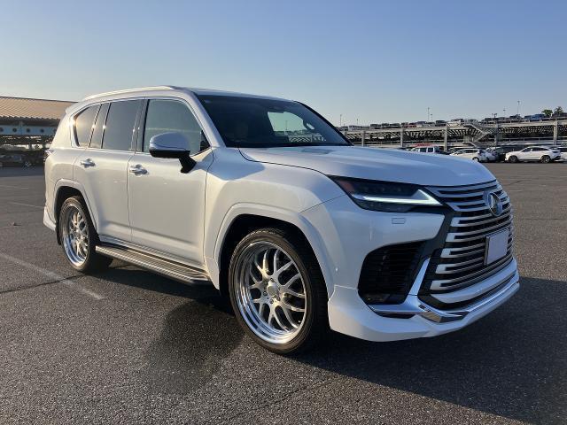 2025 LX Hybrid LX700h *User Trade-in* 4WD Cold Weather Spec Modellista Aero Rear Enter Mark Levinson — Photo 1