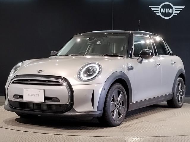 2023 BMW_Mini BMW Mini 5HB Cooper D Classic Trim