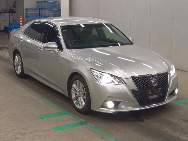 2014 Toyota Crown Hybrid Athlete S