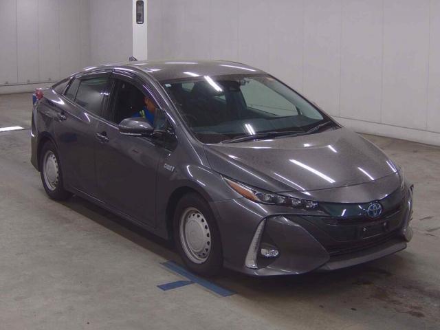2021 Toyota Prius PHEV A Navi Package