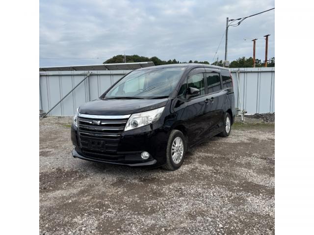 2017 Toyota NOAH G