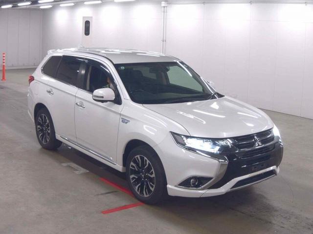 2015 MITSUBISHI Outlander PHEV G Premium Package