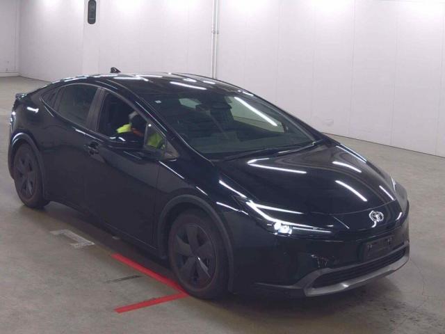 2024 Toyota Prius U — Photo 1