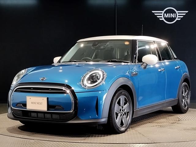 2021 BMW_Mini BMW Mini 5HB Cooper Classic Trim — Photo 1