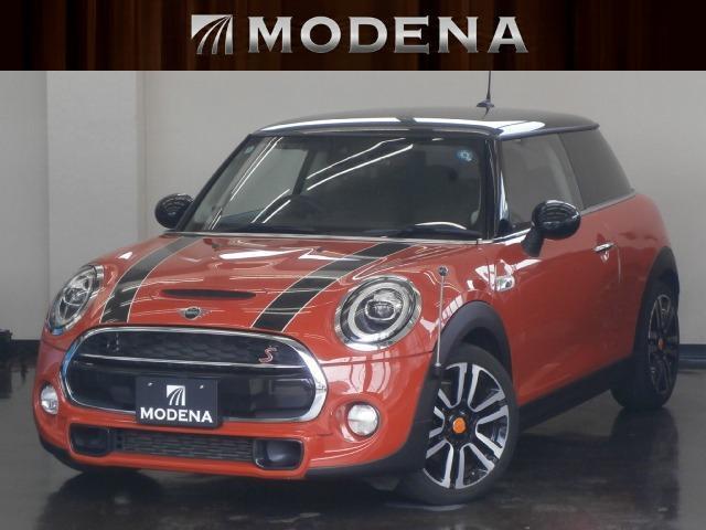 2018 BMW_Mini BMW Mini 3HB Cooper S Studio Style