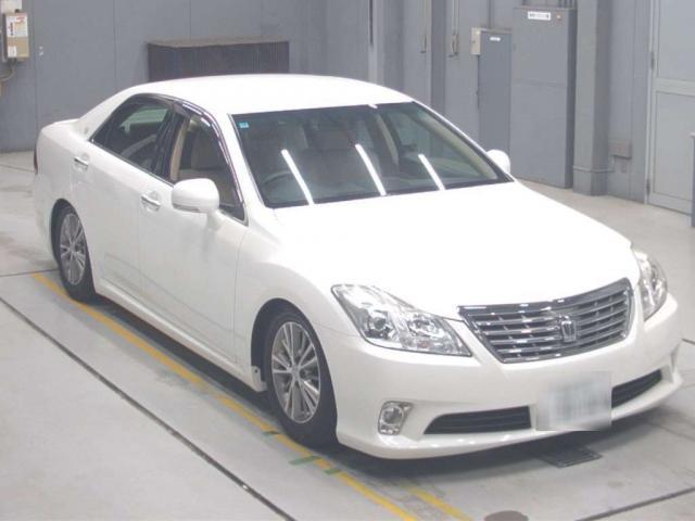 2010 Toyota Crown Royal Saloon Special Package