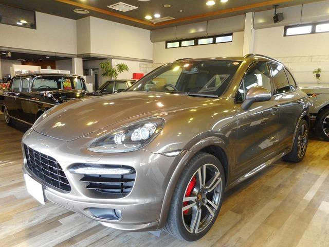 2014 Porsche Cayenne GTS