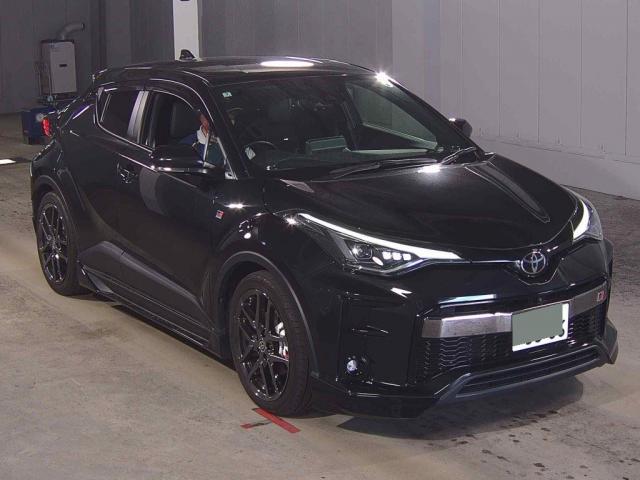 2022 Toyota C-HR Hybrid S GR Sport