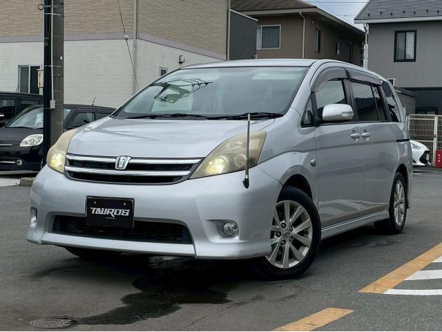 2007 Toyota Isis Platana