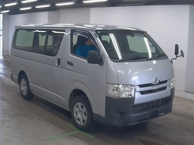 2018 Toyota HIACE VAN DX 4WD