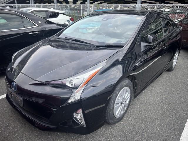 2018 Toyota Prius S Safety Plus — Photo 1