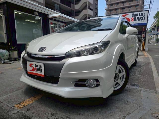 2013 Toyota Wish 2.0 Z Front & Back Camera — Photo 1