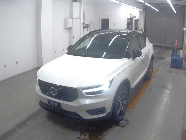 2021 VOLVO VOLVO XC40 B4 AWD R-Design