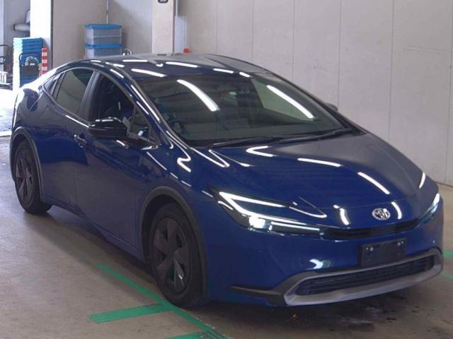 2023 Toyota Prius U — Photo 1
