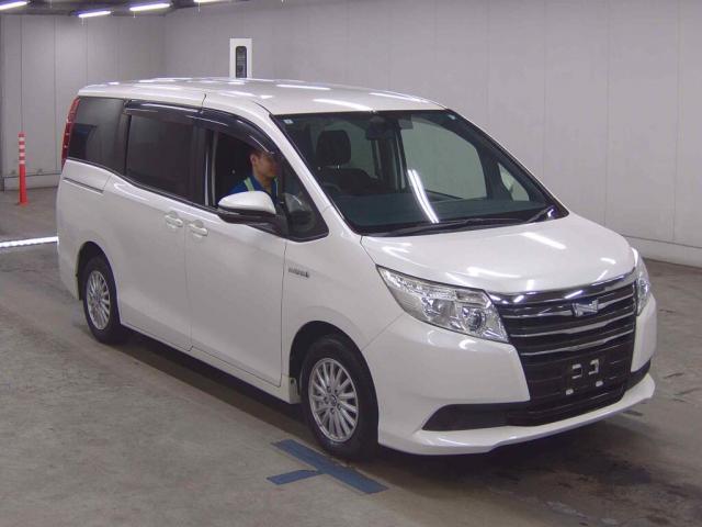 2015 Toyota NOAH Hybrid X Delight Plus